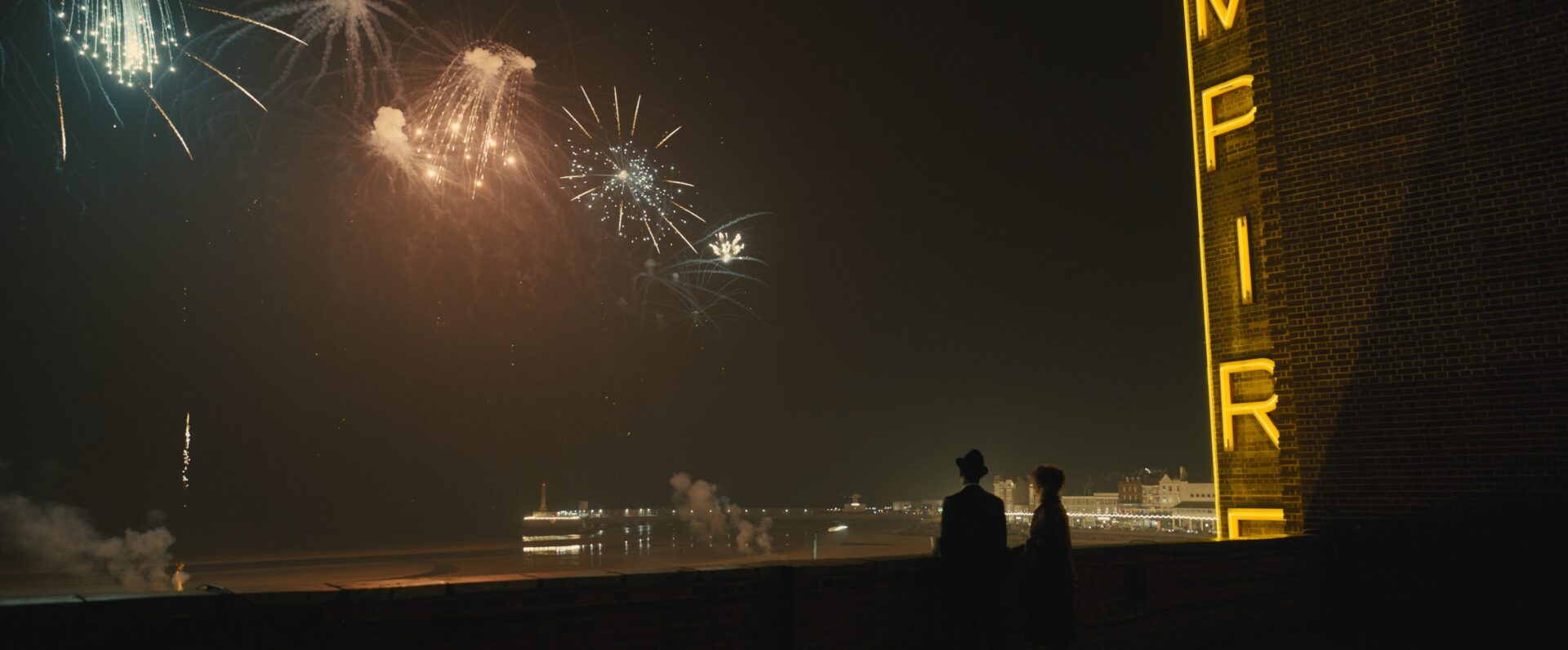 EMPIREOFLIGHT_still