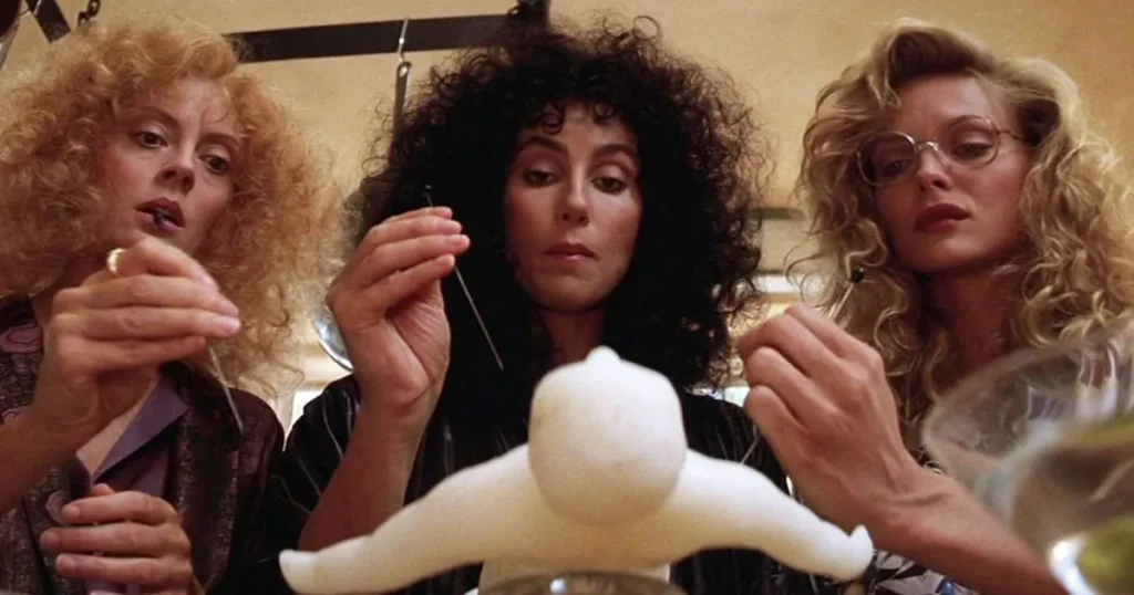 THE WITCHES OF EASTWICK (1987) Image